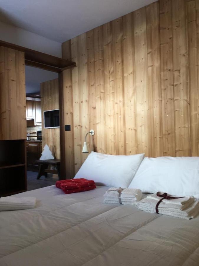 Апартаменты Aroma Di Legno E Profumo Di Neve Брей-Червиния Экстерьер фото