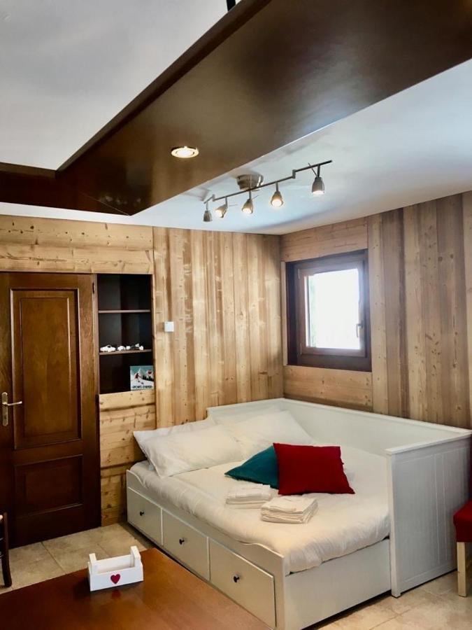 Апартаменты Aroma Di Legno E Profumo Di Neve Брей-Червиния Экстерьер фото